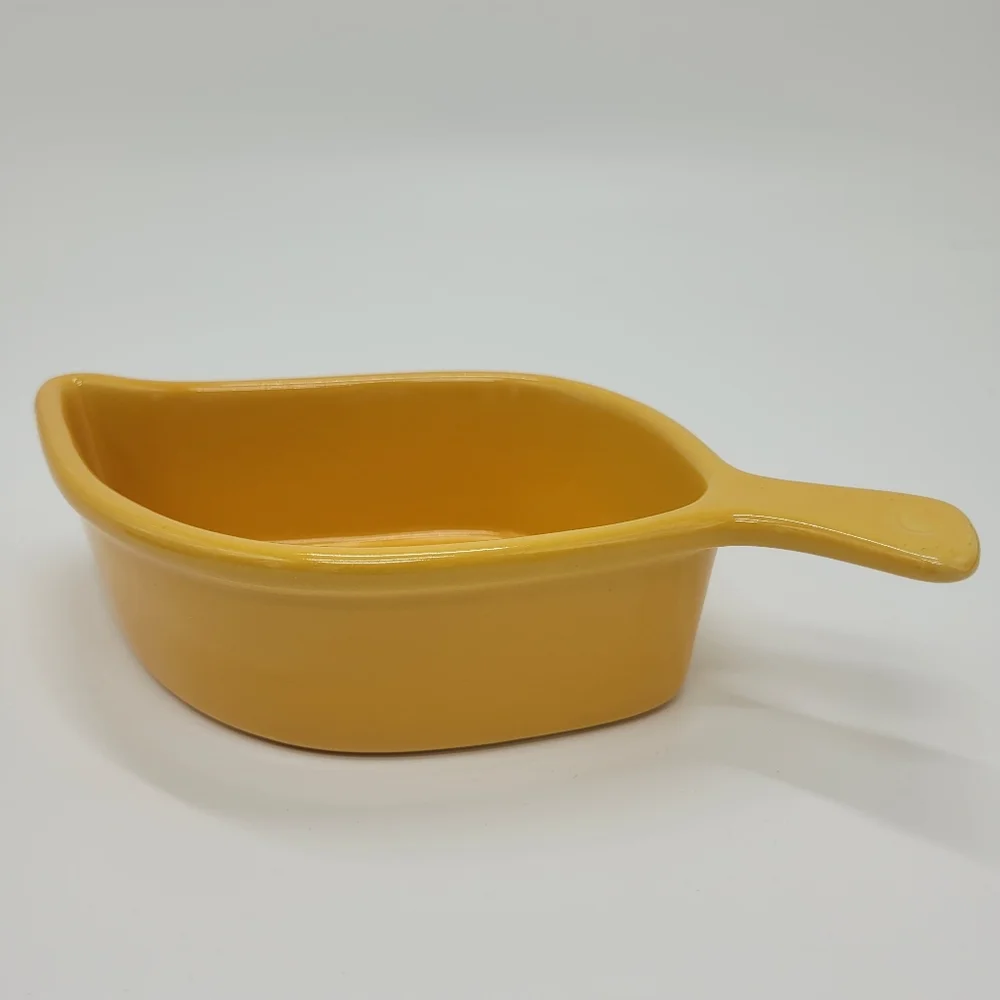 Chantal Leaf Bakeware Tabletop Decor Set Of 2 Leaves Yellow Rust Fall Autumn